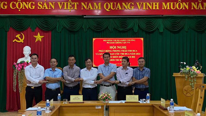 Dịch vụ tiện ích tại trạm xe buýt Binh Thuan