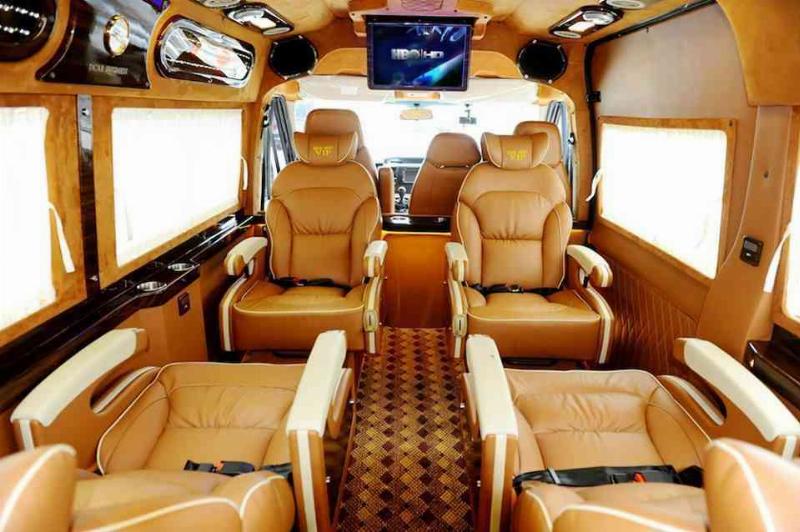 Limousine NHA Sài Saigon sang trọng