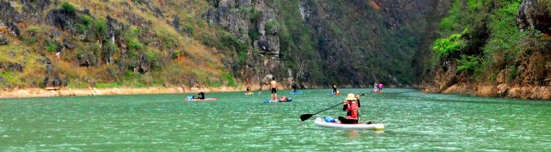 Toàn cảnh đèo Mã Pí Lèng và hẻm vực Tu Sản ở Hà Giang, điểm đến xứng đáng cho hành trình vượt qua quãng đường hà nội hà giang bao nhiêu km