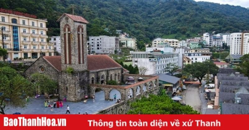 Các loại phương tiện phổ biến di chuyển từ Hà Nội lên Tam Đảo: ô tô, xe máy, limousine